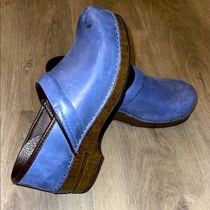 Dansko - Professional Black Box - Blue Leather Clogs
